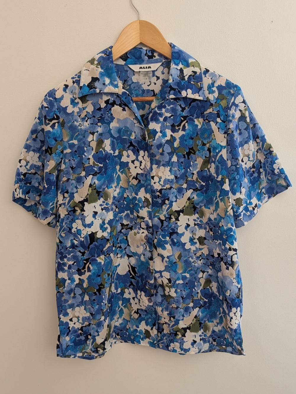 VINTAGE Floral Button Up Short Sleeve Shirt